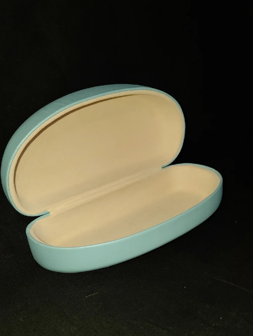 Nice Hand Designed Eyeglass Case - Picture 5 of 5